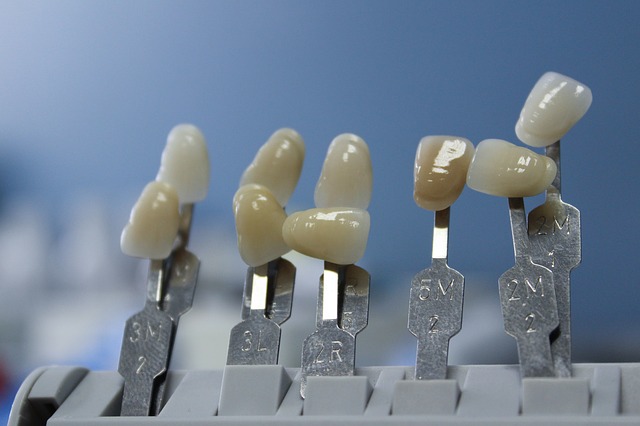 zubní implantát